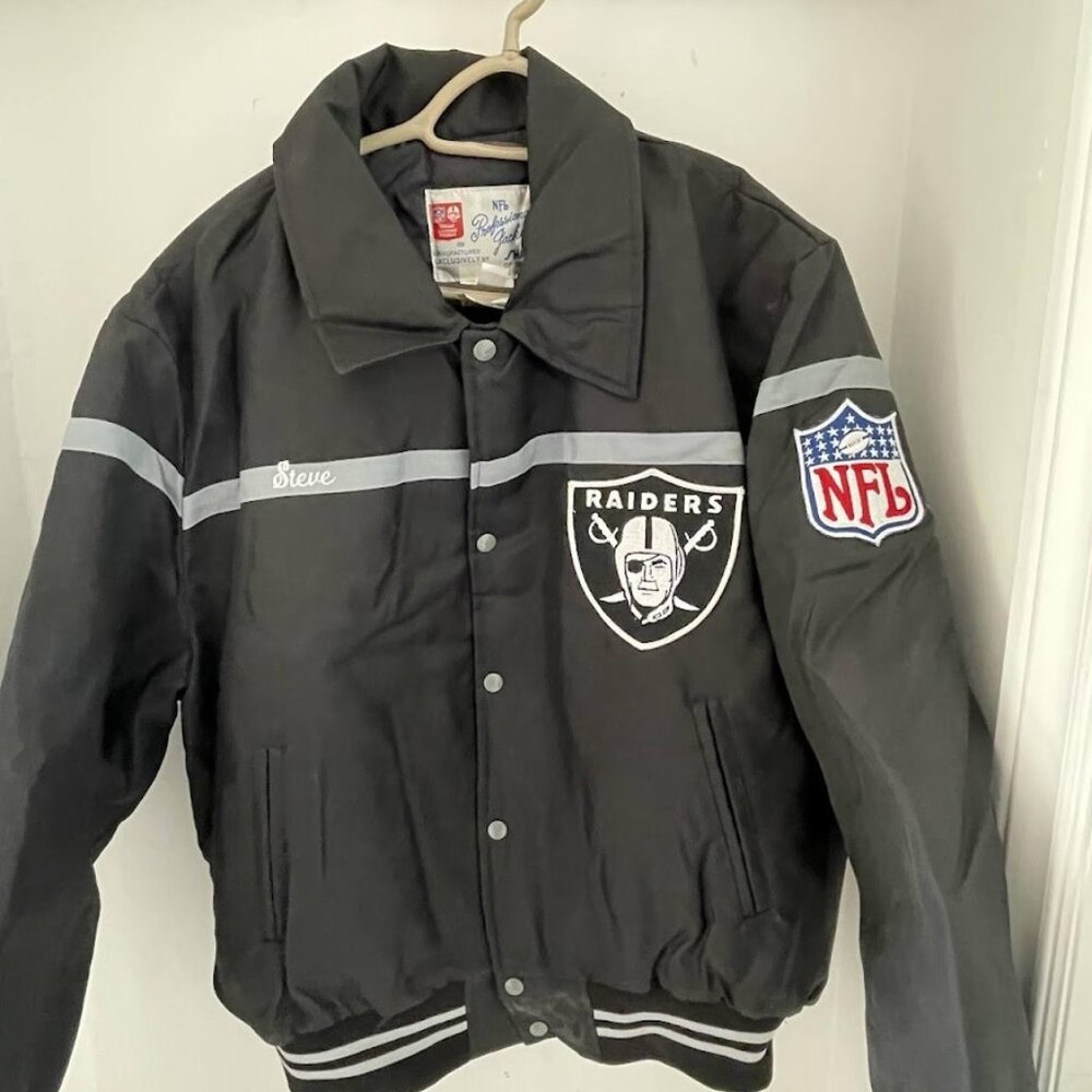 BRAND NEW Vintage Los Angeles Raiders Jacket - name Steve
